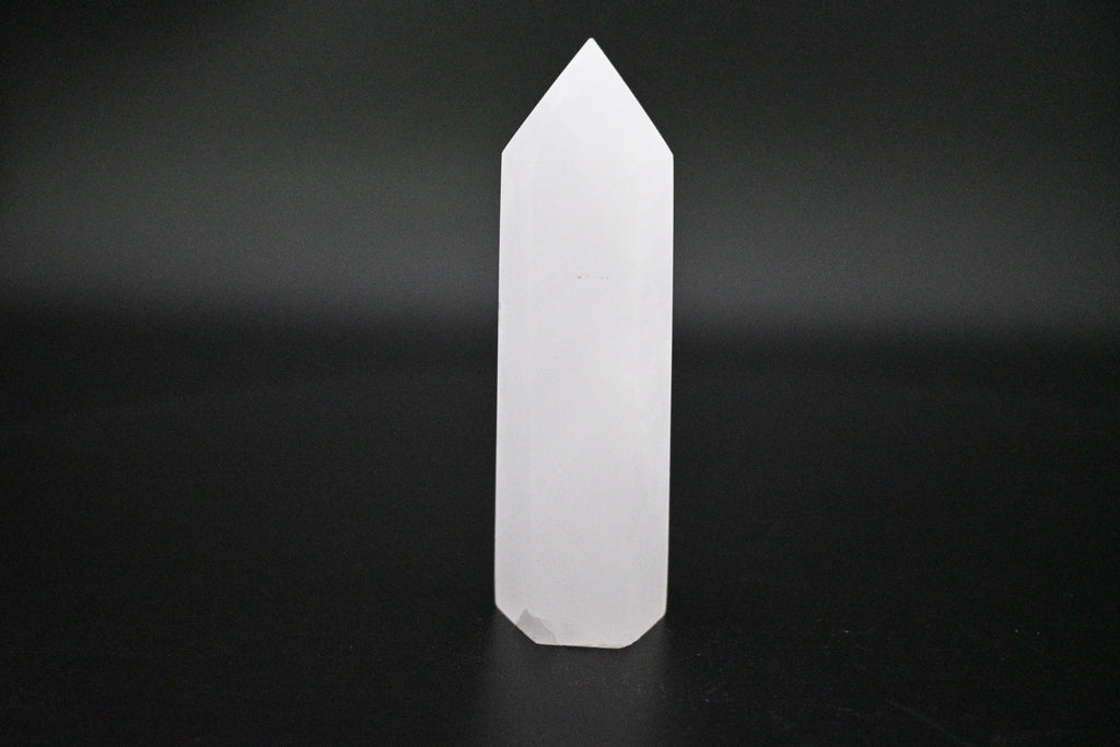 Mangano Calcite Towers – UV Reactive