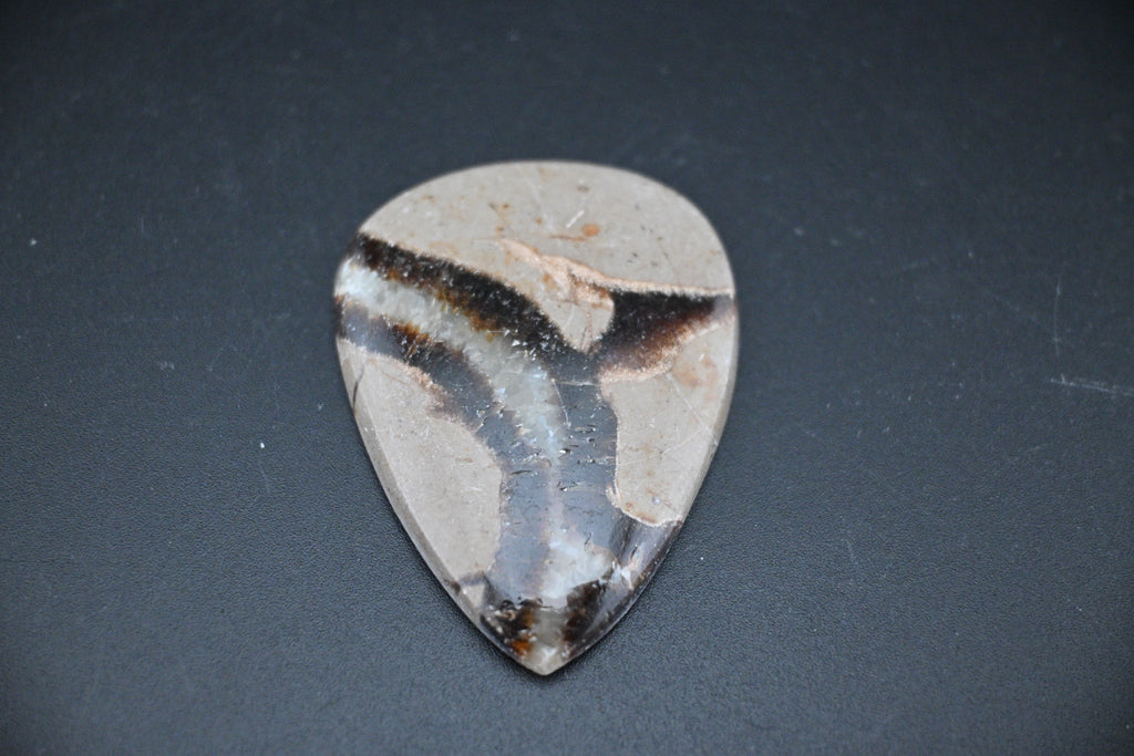 Septarian Cabochon - UV Reactive