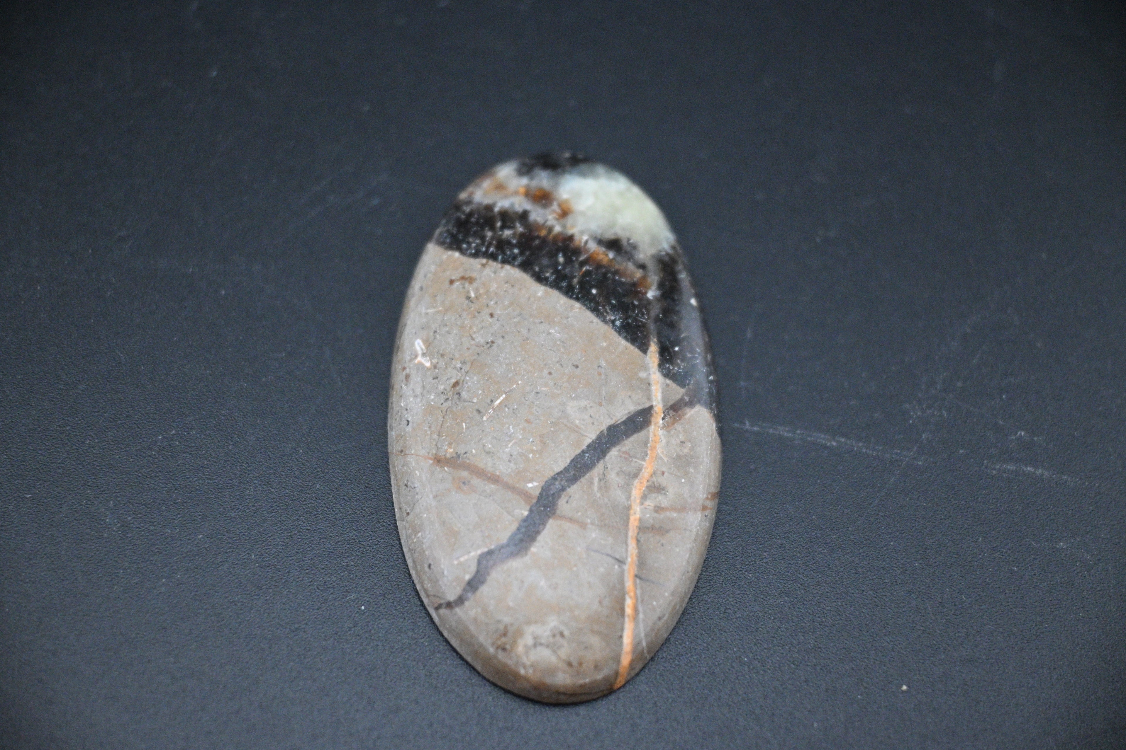 Septarian Cabochon - UV Reactive